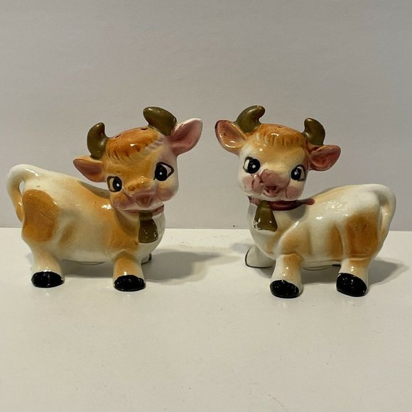Vintage 1950's Ceramic Salt & Pepper Shakers Cow anthropomorphic japan - Picture 2 of 10